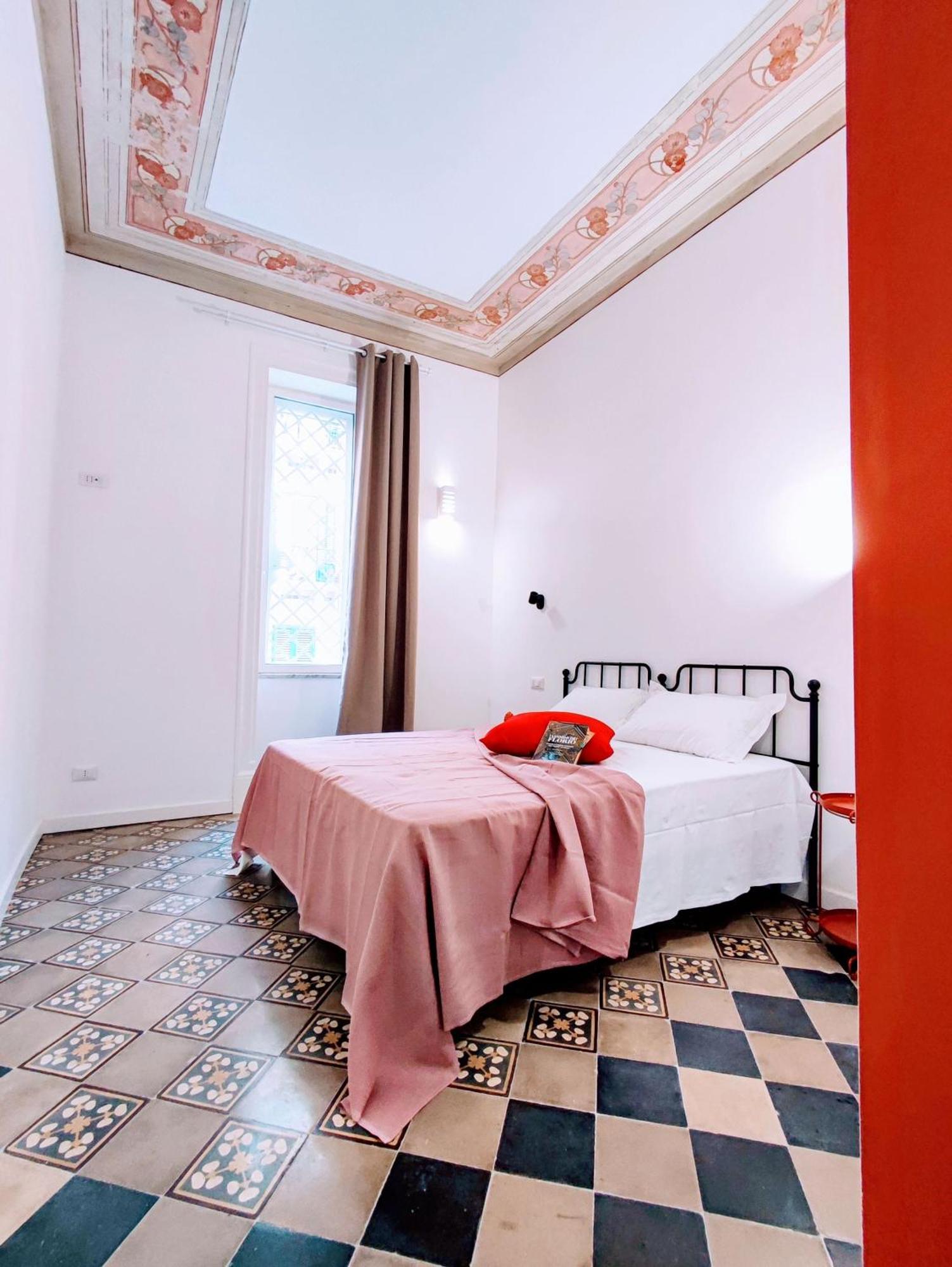 Donna Oliva Guest House Палермо Екстериор снимка