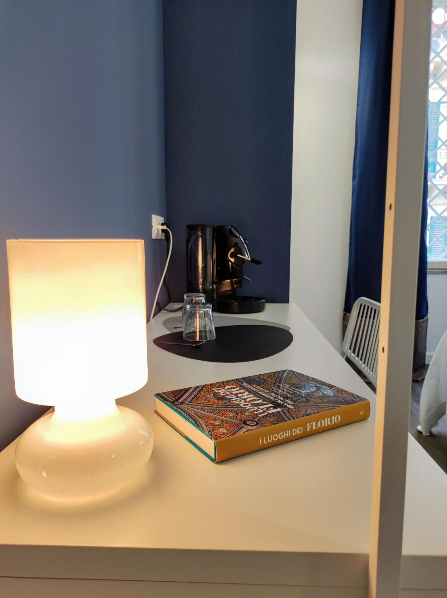 Donna Oliva Guest House Палермо Екстериор снимка